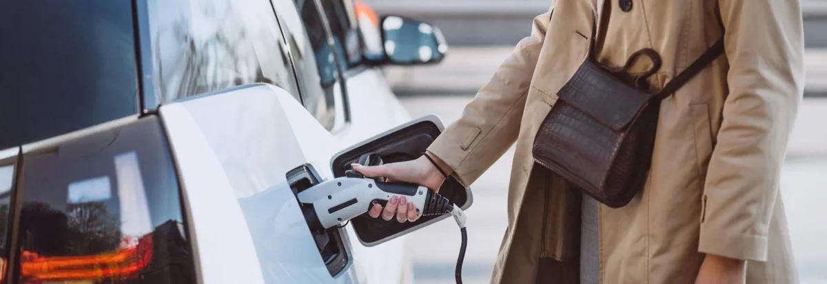 Hybride ou Hybride Rechargeable : Choisissez Votre Voiture Idéale - voiture hybride