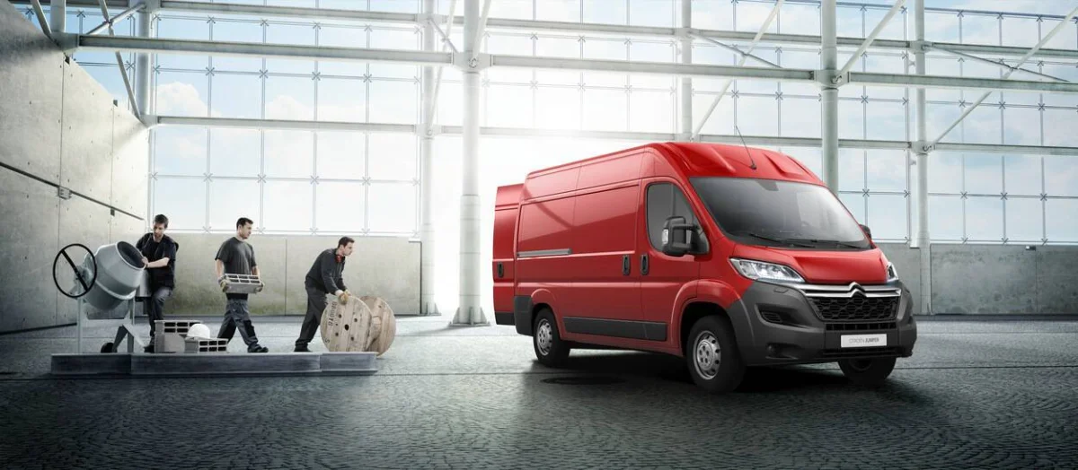 Citroën Jumper : Polyvalence pour pros et aventuriers - Citroën Jumper