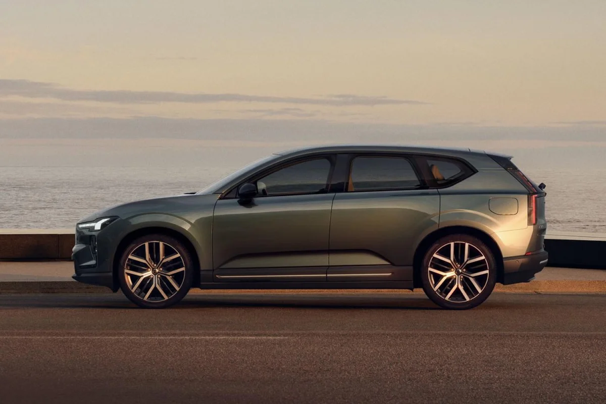 Découvrez le Volvo EX60 électrique avec 810 km d'autonomie - Volvo EX60