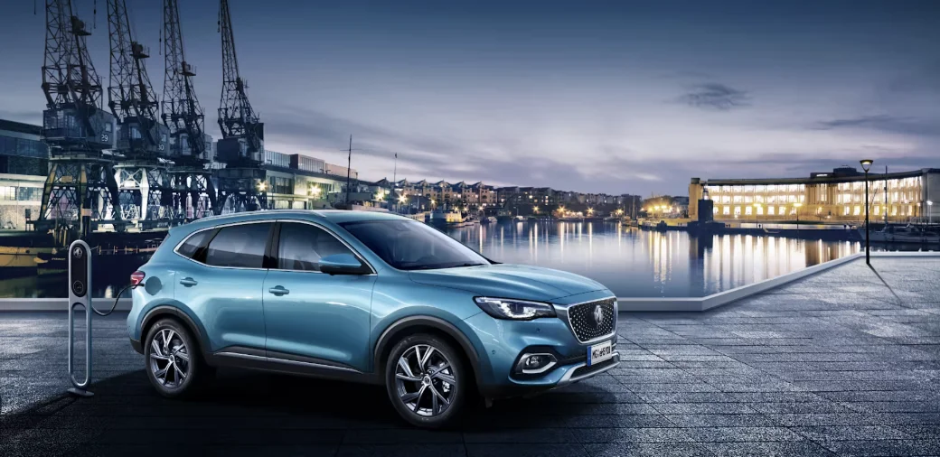Découvrez le SUV hybride 7 places MGS9 PHEV de MG - SUV hybride