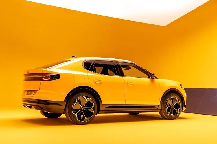 Ford renforce sa gamme électrique avec la nouvelle Capri - Ford Capri électrique