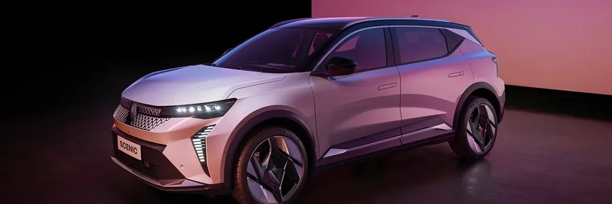 Renault Scénic électrique : 1 000 km en moins de 10h sans recharge - Renault