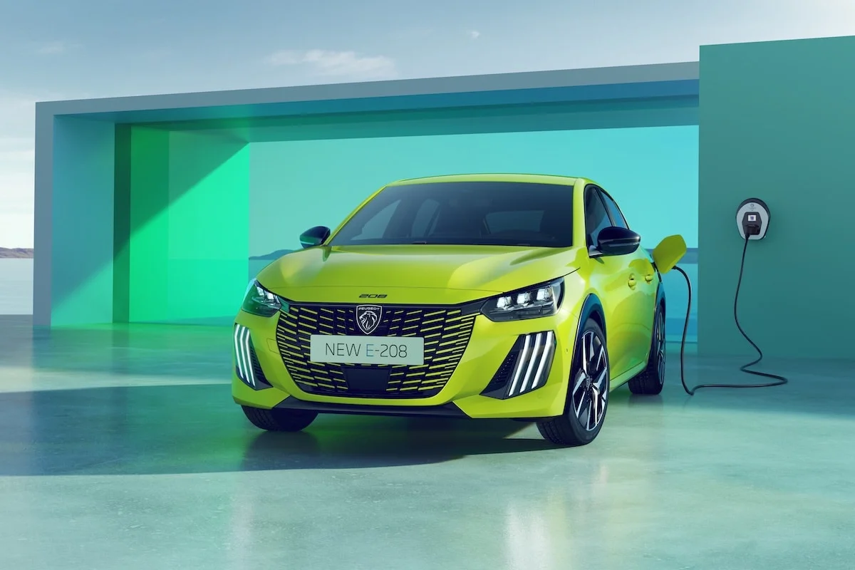 Peugeot révolutionne avec son leasing social e-208 à 150€/mois - Peugeot e-208