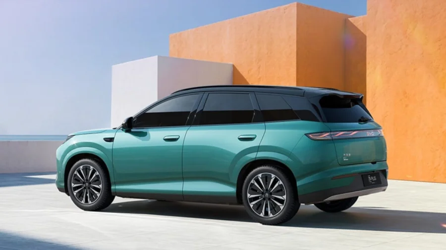 BYD Atto 3 : SUV électrique, recharge en 5 min et plus grand - BYD Atto 3