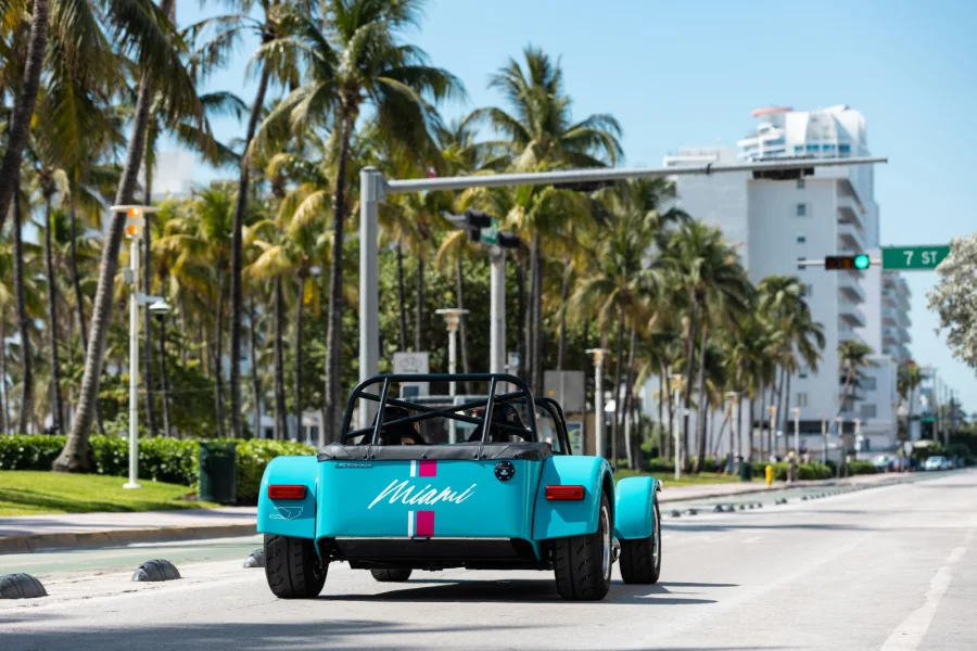 Caterham Seven Miami Special Edition : Série Limitée de 12 exemplaires - Caterham Seven