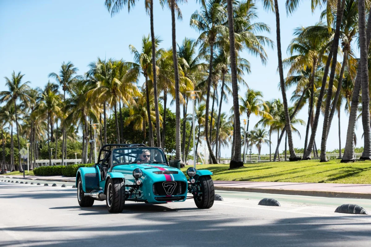 Caterham Seven Miami Special Edition : Série Limitée de 12 exemplaires - Caterham Seven