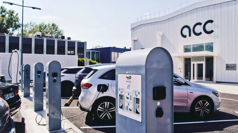 Retards de Batteries Europe : Impact sur DS 8 et 3008 par ACC - batteries Europe