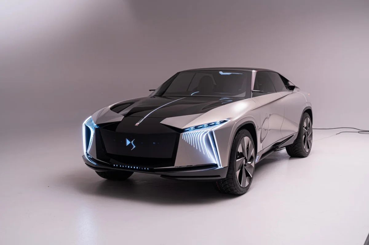 DS N°8 : Nouveau porte-étendard du luxe automobile français ? - DS N°8