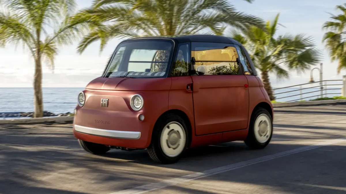 Fiat Topolino : nouvelle teinte orange et écran inédit - Fiat Topolino