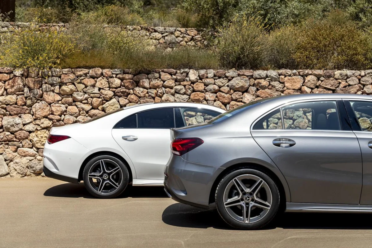 Mercedes Classe A Berline et CLA Coupé : Comparaison - Mercedes Classe A Berline
