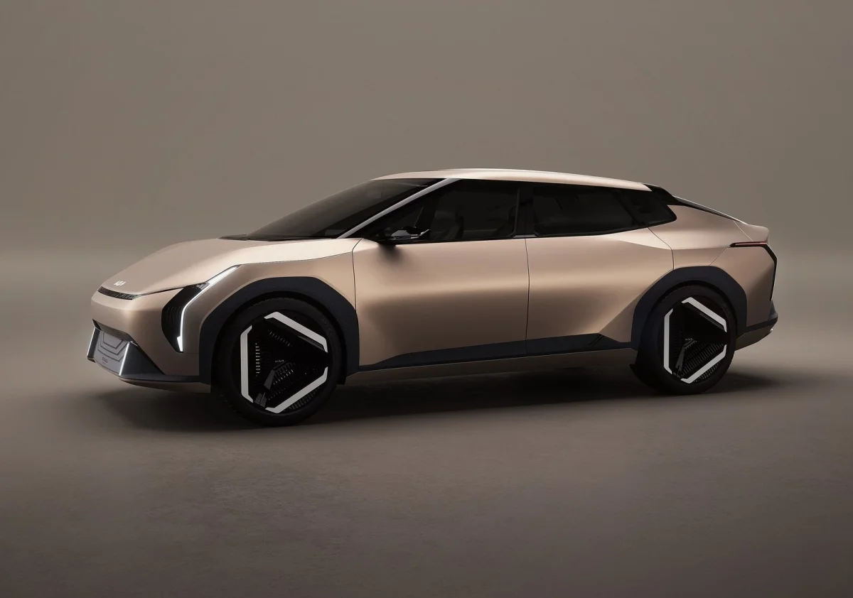 Essai de la Kia EV4 (2025) : compacte électrique révolutionnaire - Kia EV4 2025