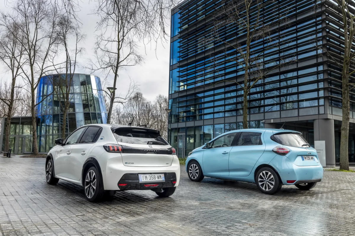 Comparatif : Renault Zoé vs Peugeot e-208, duel électrique - Renault Zoé